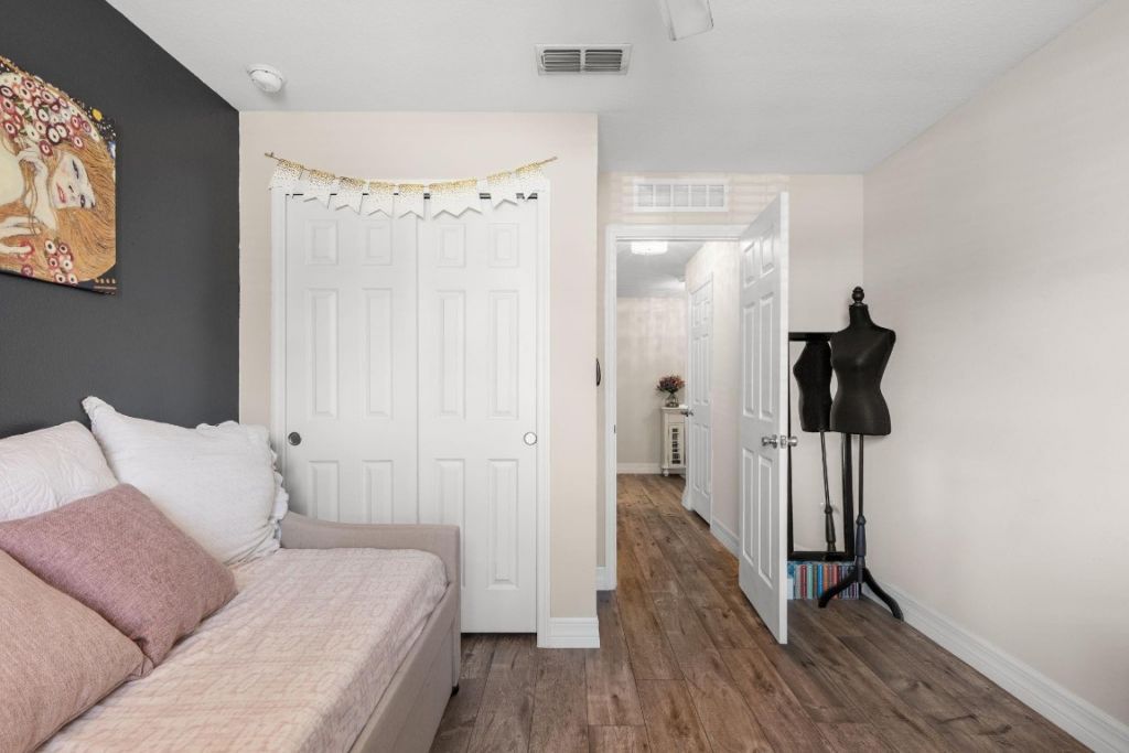 5580 NW Pine Trail Cir, Port Saint Lucie, FL 34983 Photo