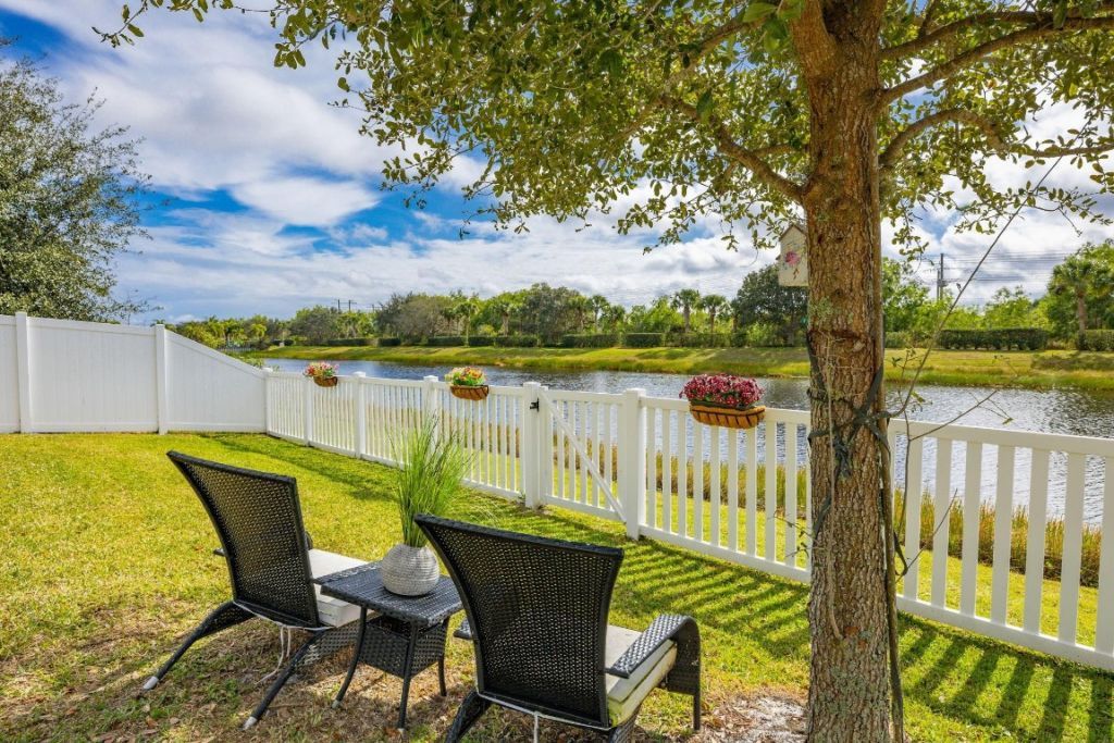 5580 NW Pine Trail Cir, Port Saint Lucie, FL 34983 Photo