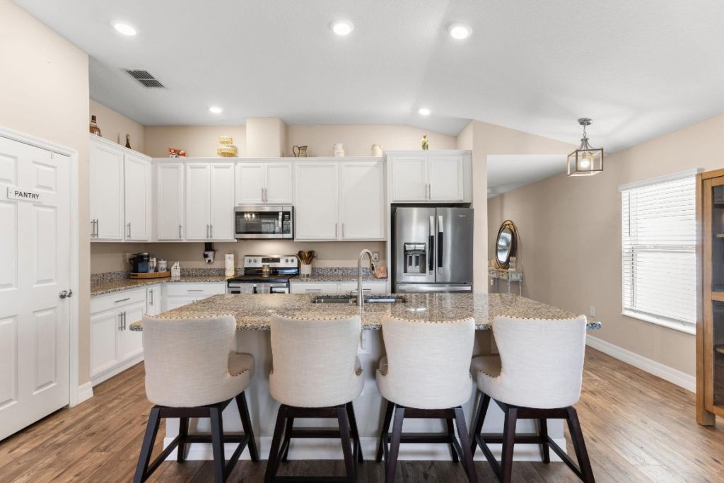 5580 NW Pine Trail Cir, Port Saint Lucie, FL 34983 Photo