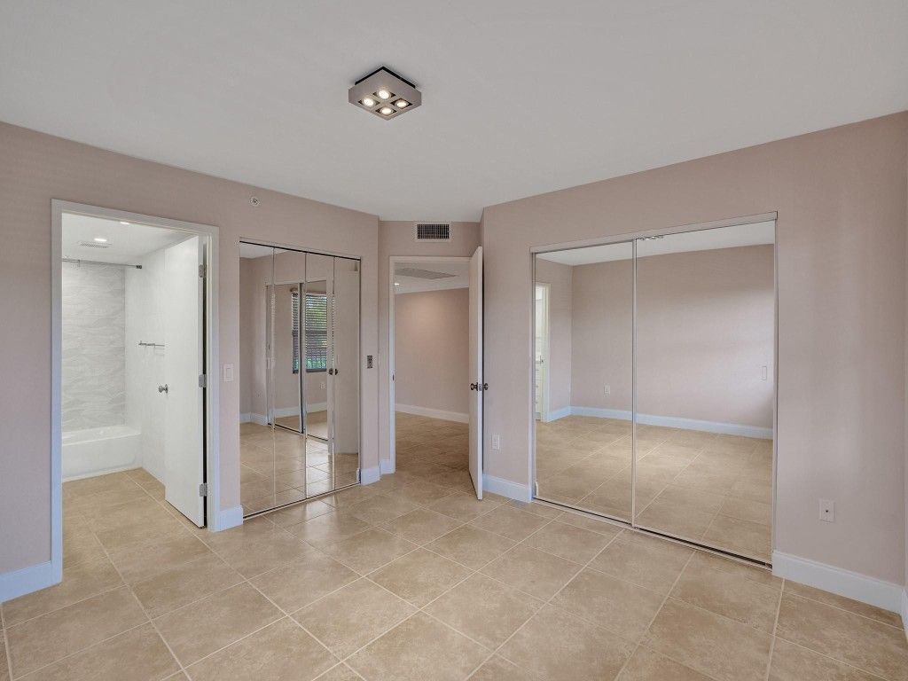 701 SW 142nd Avenue, Unit 311, Pembroke Pines, FL 33027 Photo