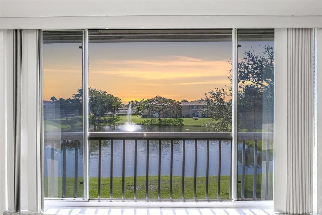 911 Twin Lakes Drive, Unit 3-N, Coral Springs, FL 33071 Photo