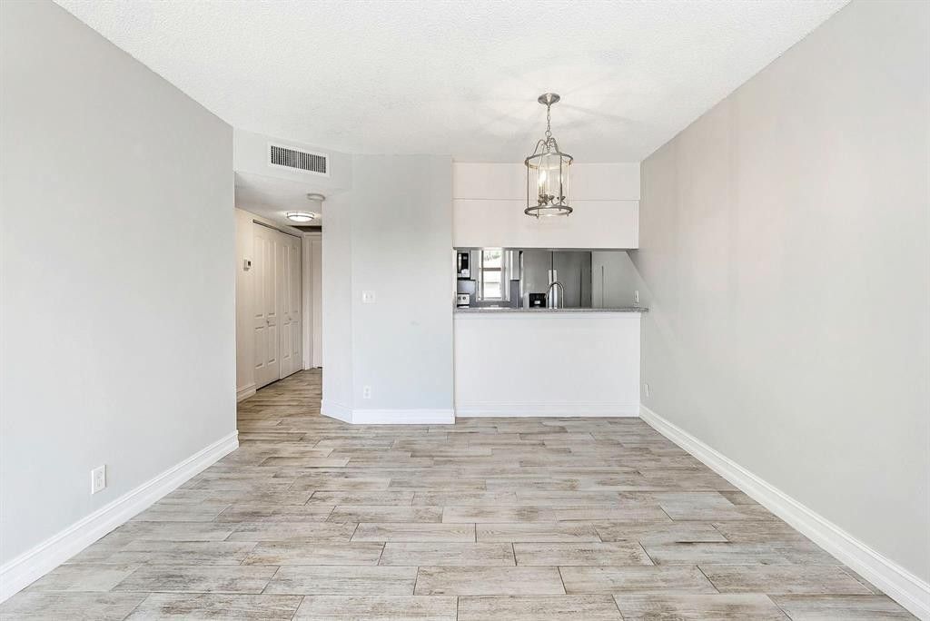 911 Twin Lakes Drive, Unit 3-N, Coral Springs, FL 33071 Photo