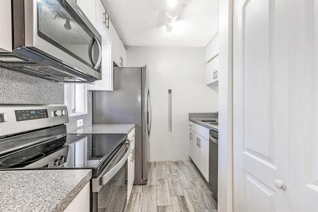 911 Twin Lakes Drive, Unit 3-N, Coral Springs, FL 33071 Photo