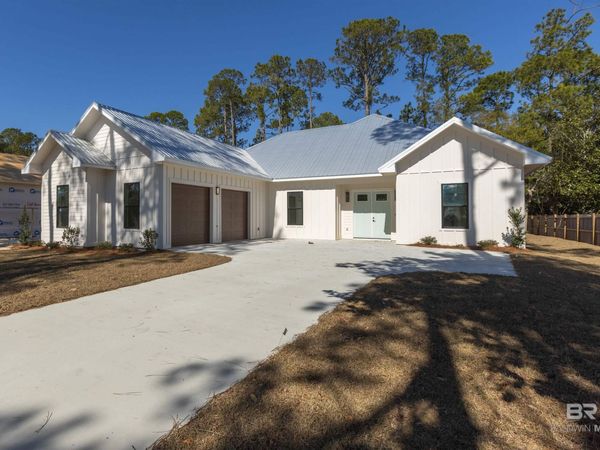378 W 22nd Avenue, Gulf Shores, AL 36542