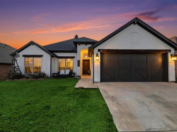 1436 Town Creek Circle, Weatherford, TX 76086