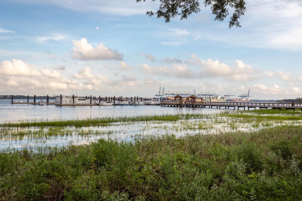 540 Helmsman Street Photo 12