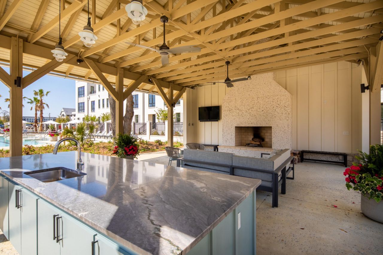 540 Helmsman Street Photo 8