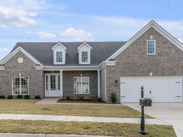 385 Weston Park, Lexington, KY 40515