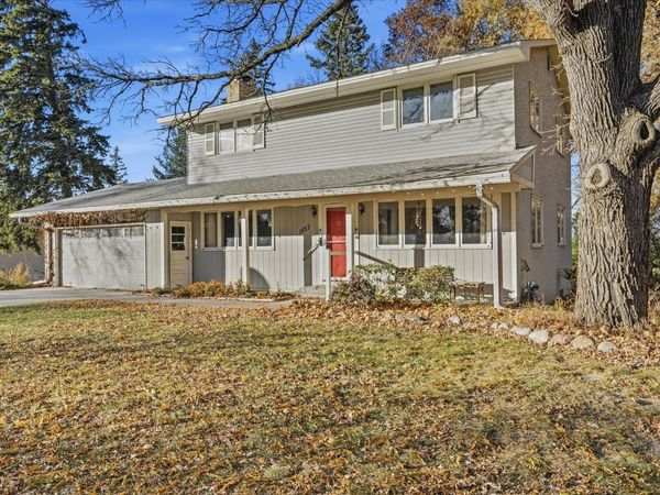 1823 Gramsie Road, Arden Hills, MN 55112