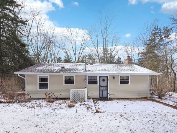 W10892 County Road V, Lodi, WI 53555