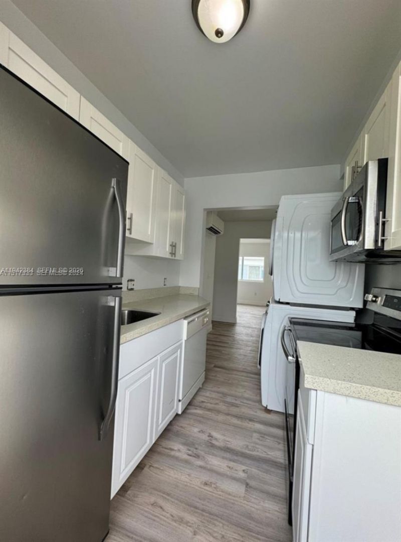 1248 Marseille Dr, Unit 4, Miami Beach, FL 33141 Photo