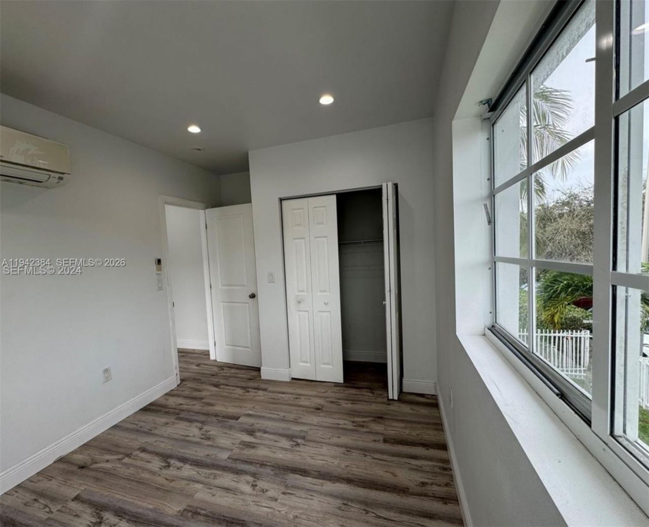 1248 Marseille Dr, Unit 4, Miami Beach, FL 33141 Photo