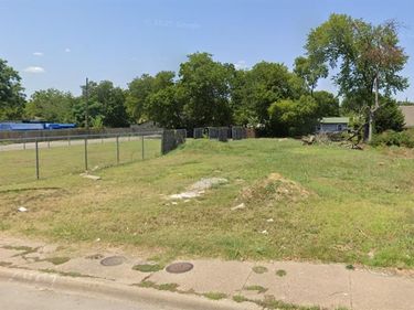 2407 E Ann Arbor Avenue, Dallas, TX 75216