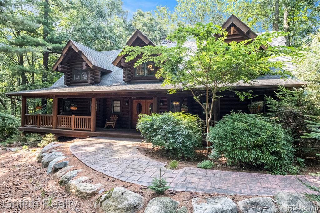 Radyページ 11245 Guyn Drive, Brighton Township, Mi 48114 | MLS ID 20261000540