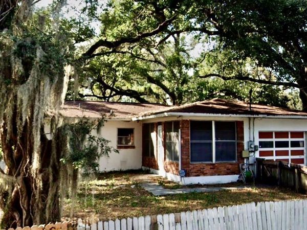 8510 N SEMINOLE AVENUE, TAMPA, FL 33604