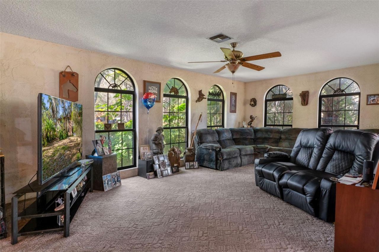 27910 Debbie Road, Okahumpka, FL 34762 Photo