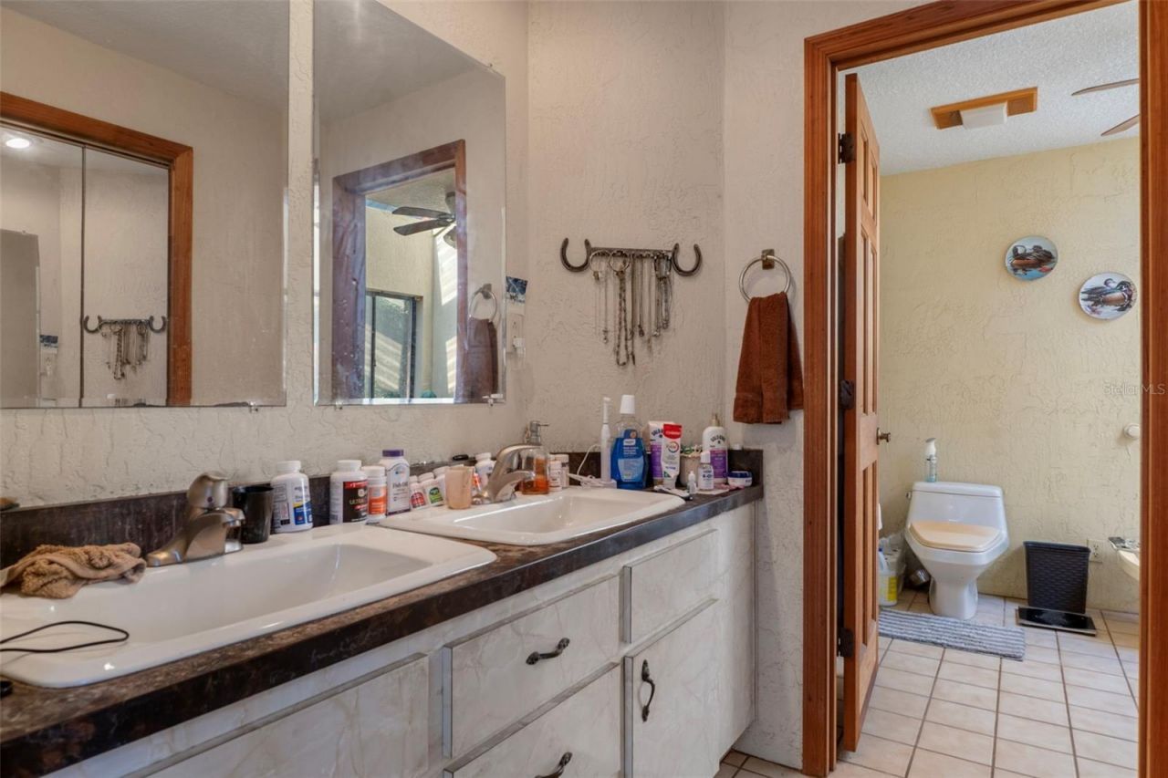 27910 Debbie Road, Okahumpka, FL 34762 Photo