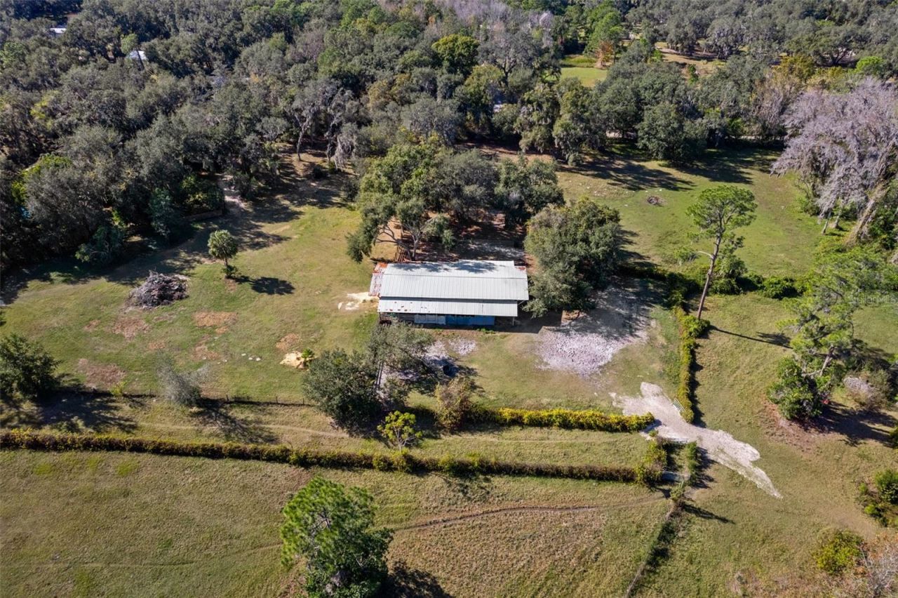 27910 Debbie Road, Okahumpka, FL 34762 Photo