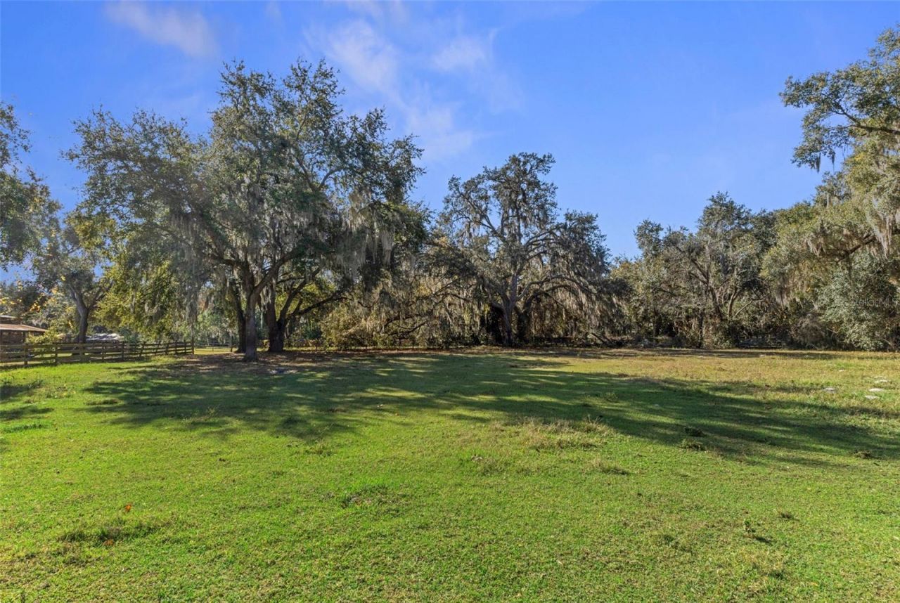 27910 Debbie Road, Okahumpka, FL 34762 Photo