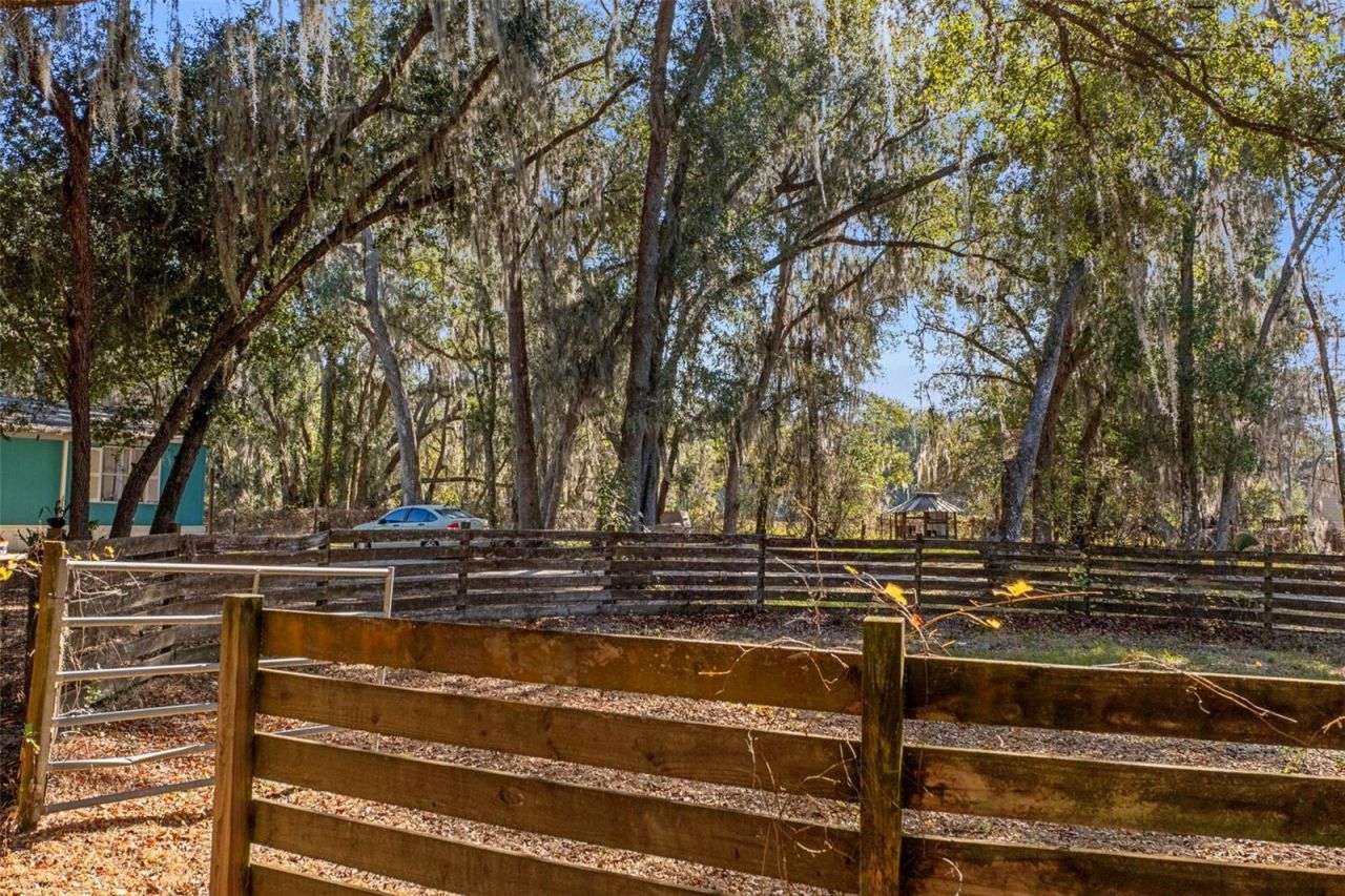 27910 Debbie Road, Okahumpka, FL 34762 Photo