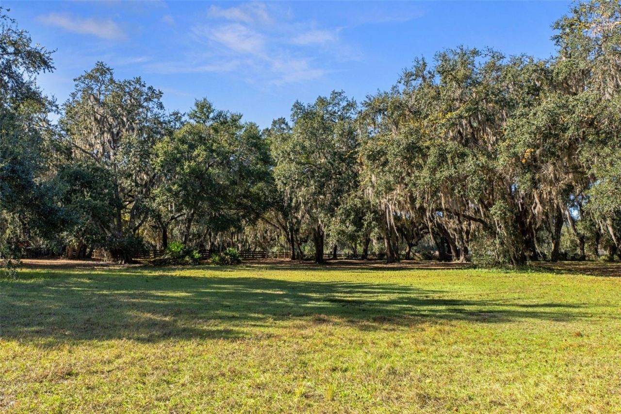 27910 Debbie Road, Okahumpka, FL 34762 Photo