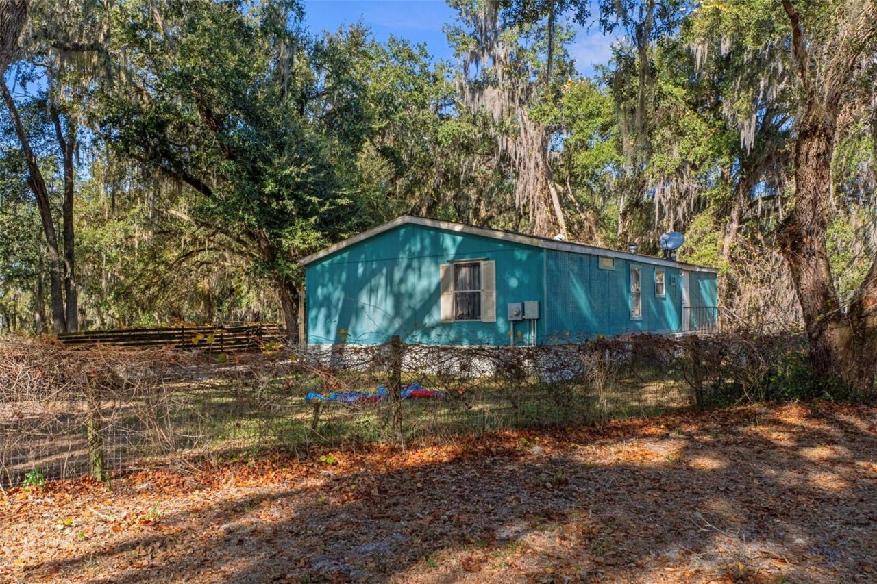 27910 Debbie Road, Okahumpka, FL 34762 Photo