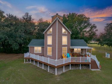 3719 MOORES LAKE ROAD, DOVER, FL 33527