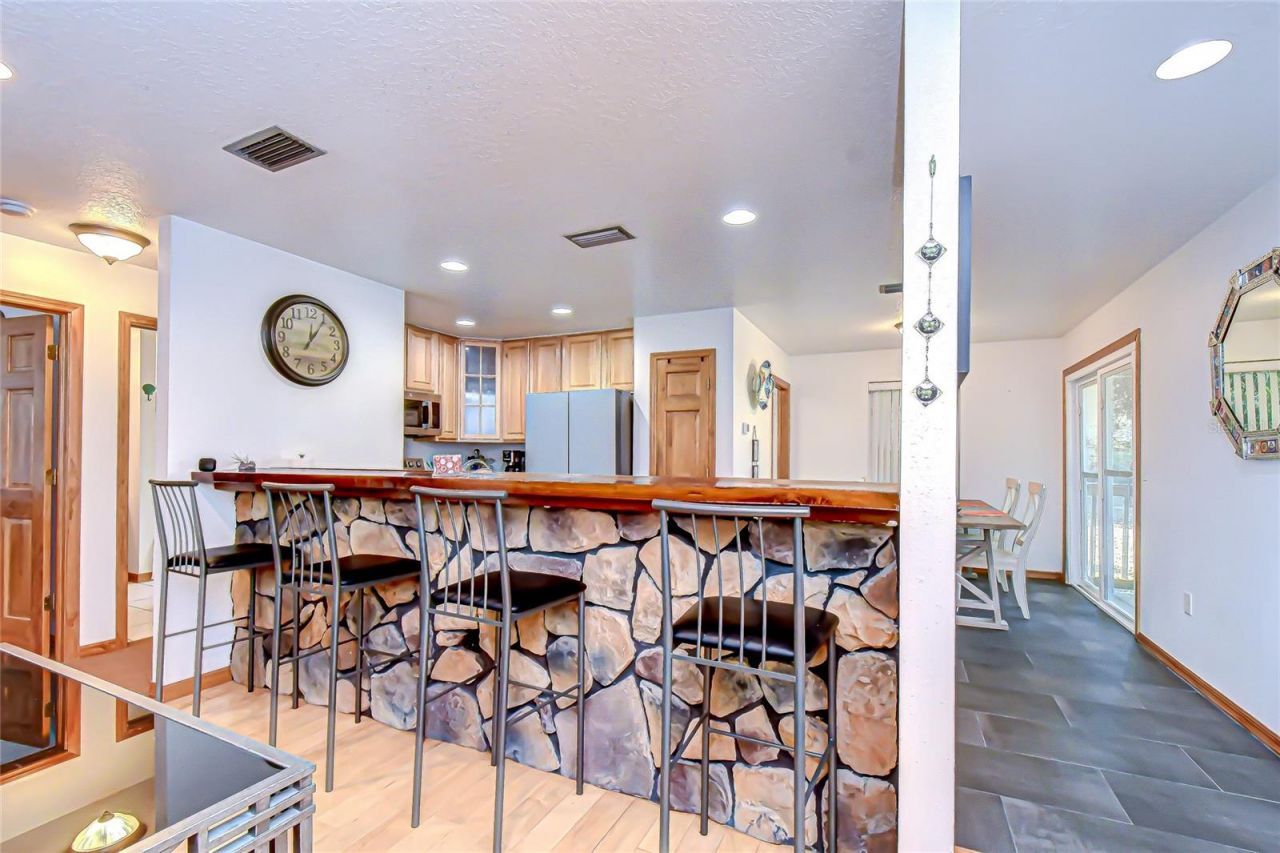 3719 Moores Lake Road, Dover, FL 33527 Photo