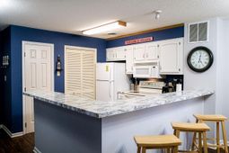 1014 Dogwood Dr. S photo 4