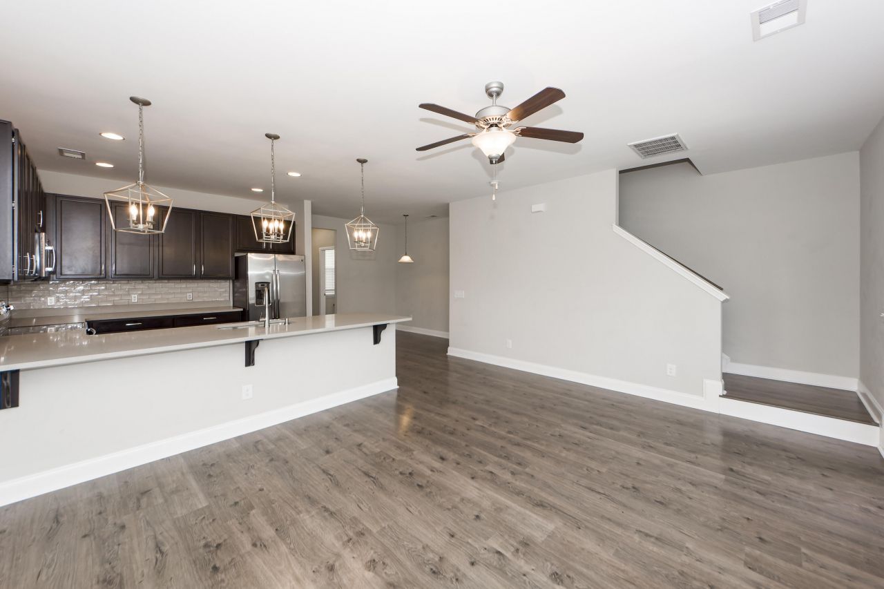 7861 Montview Road Photo 11