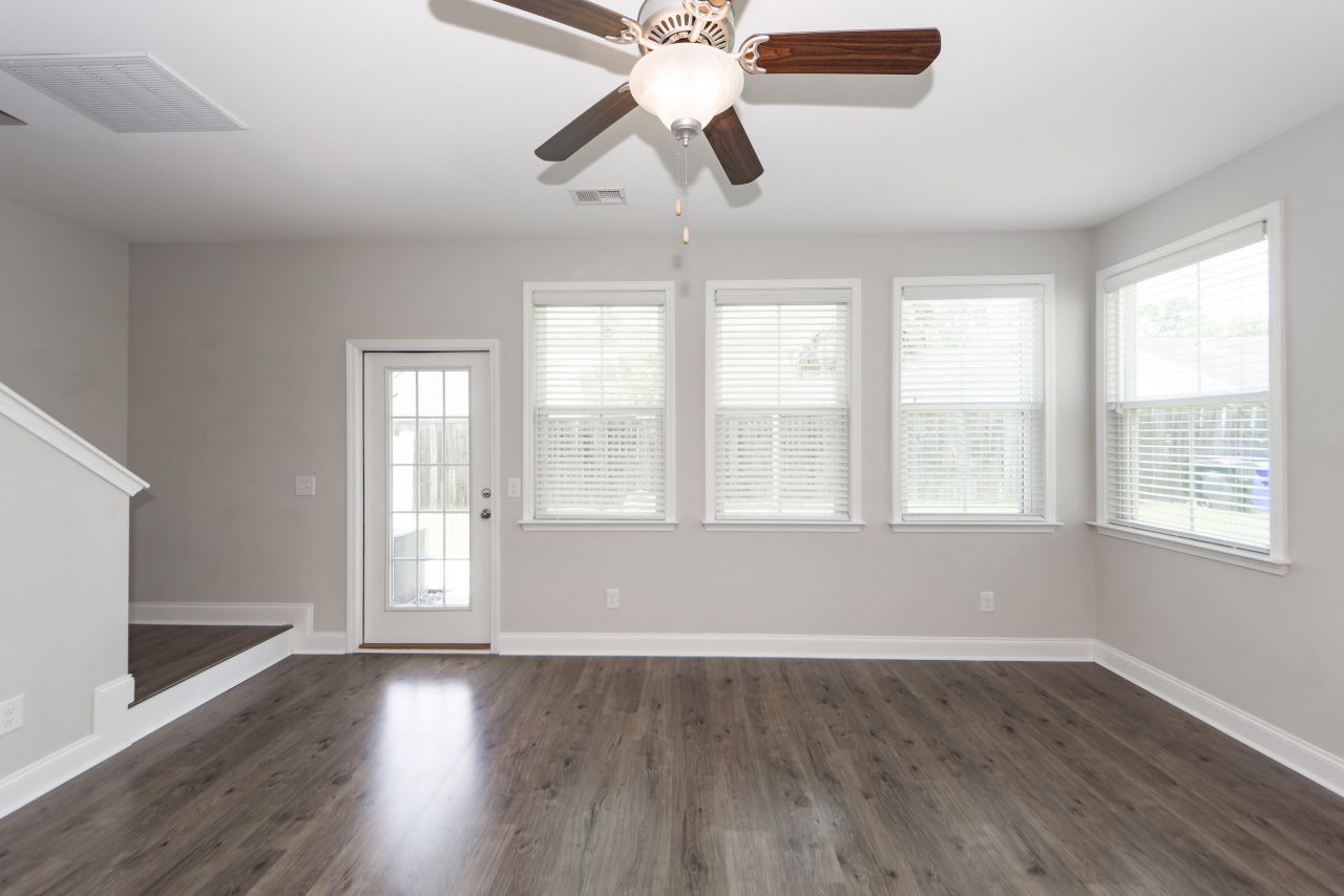 7861 Montview Road Photo 13