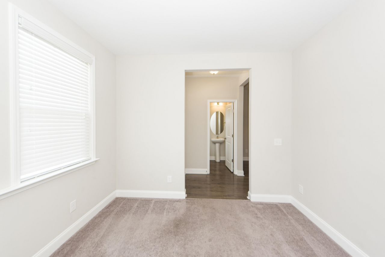 7861 Montview Road Photo 18