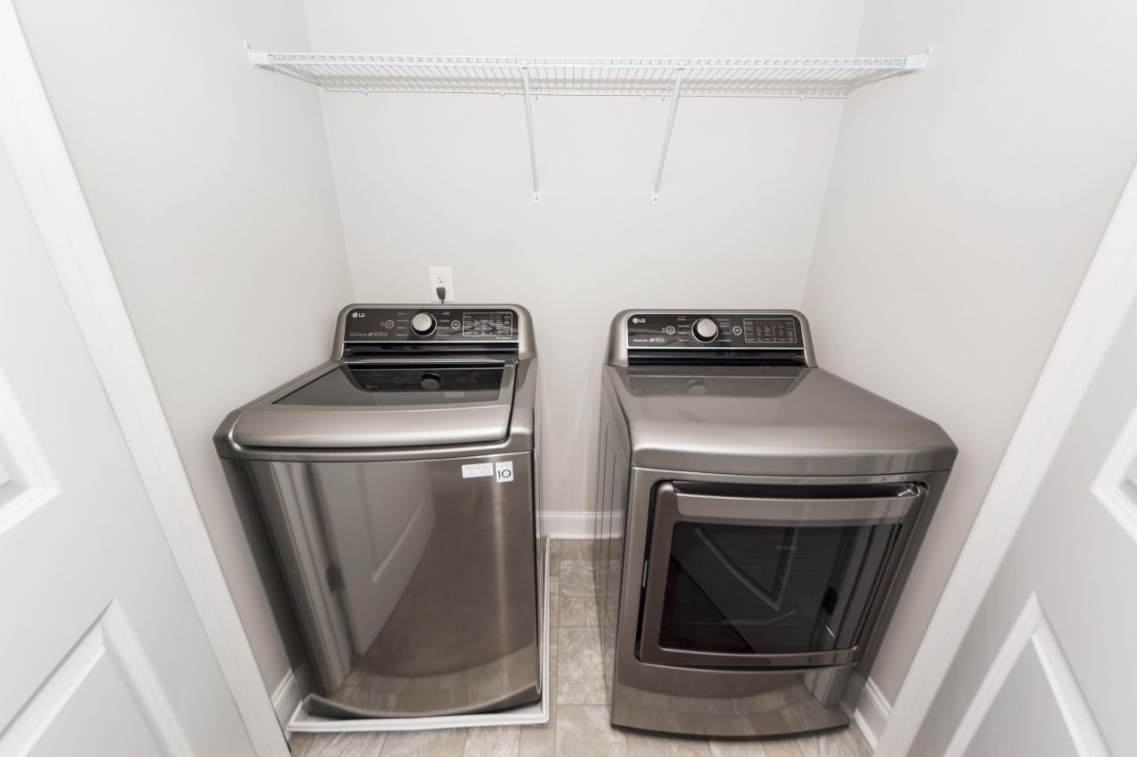 7861 Montview Road Photo 24