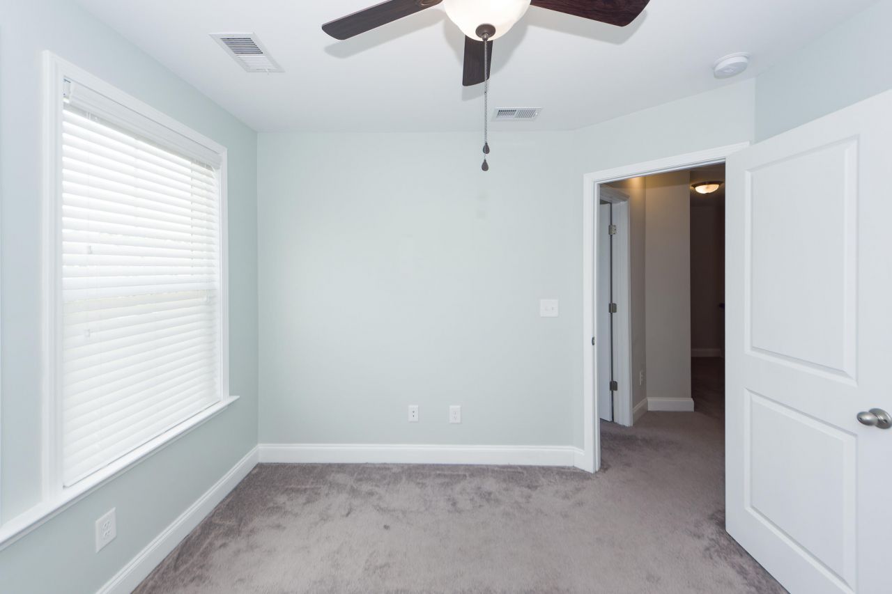 7861 Montview Road Photo 27