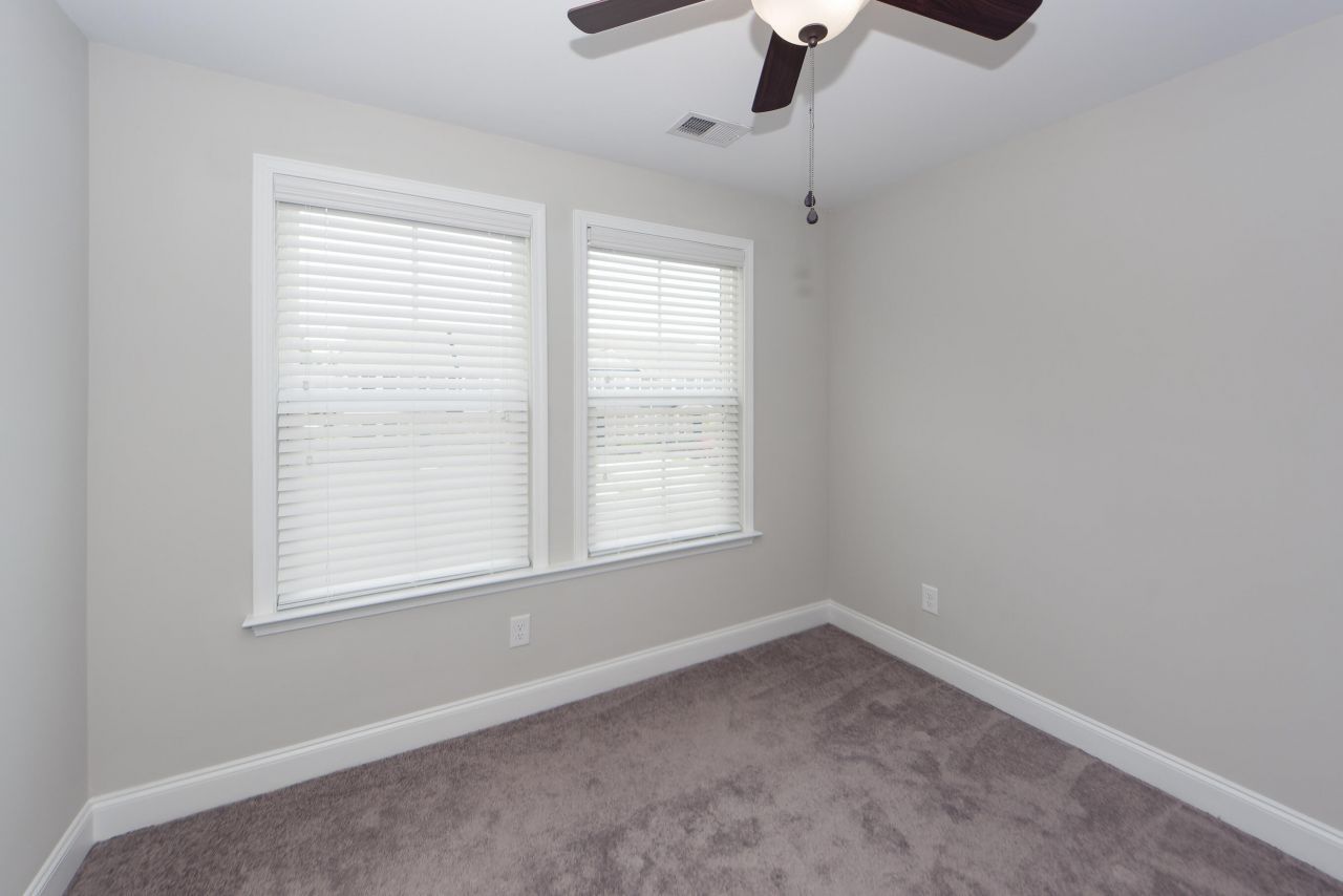 7861 Montview Road Photo 28