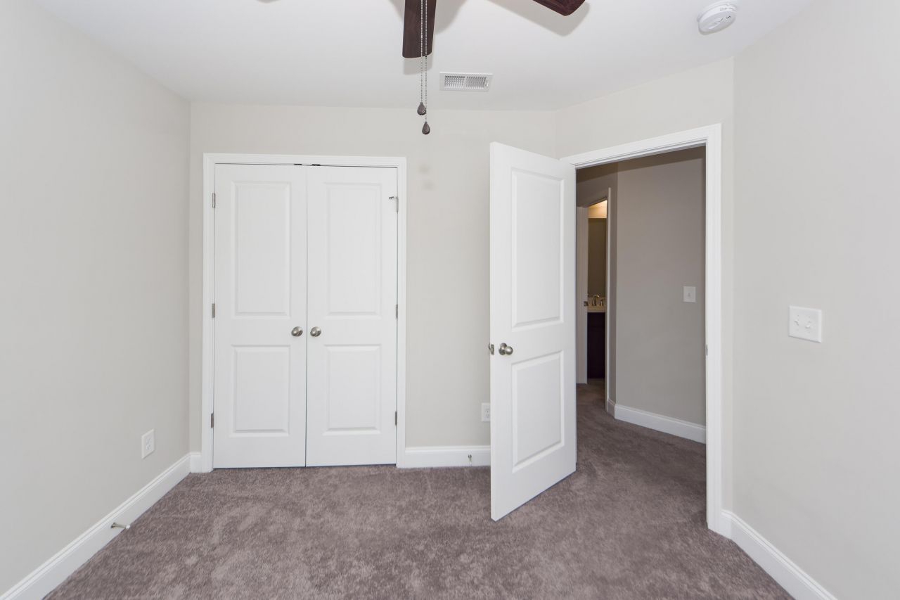 7861 Montview Road Photo 29