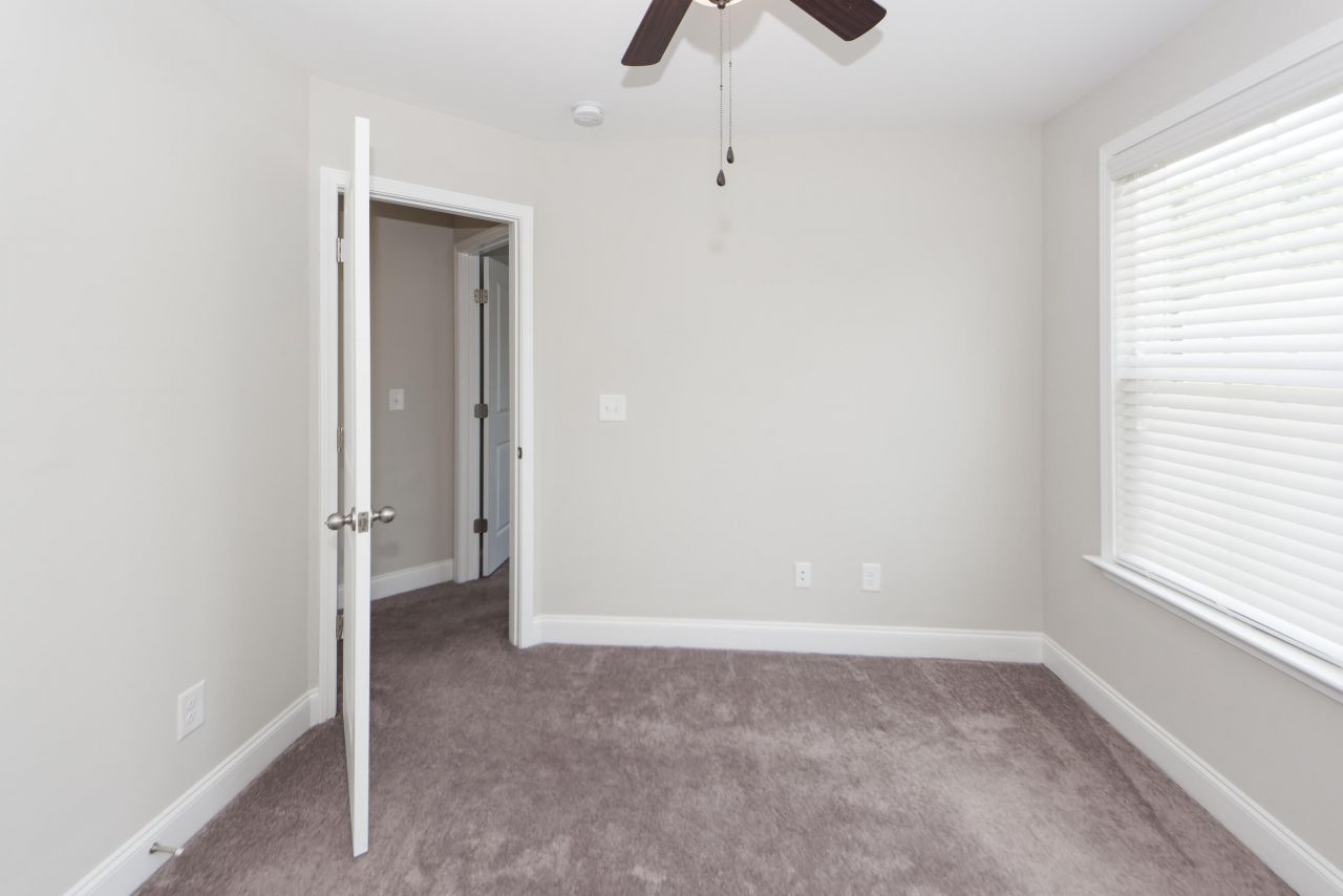 7861 Montview Road Photo 30