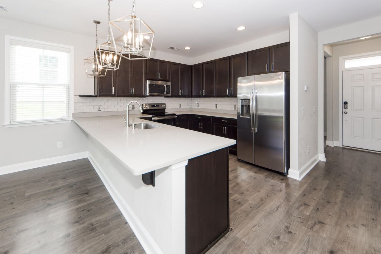 7861 Montview Road Photo 4