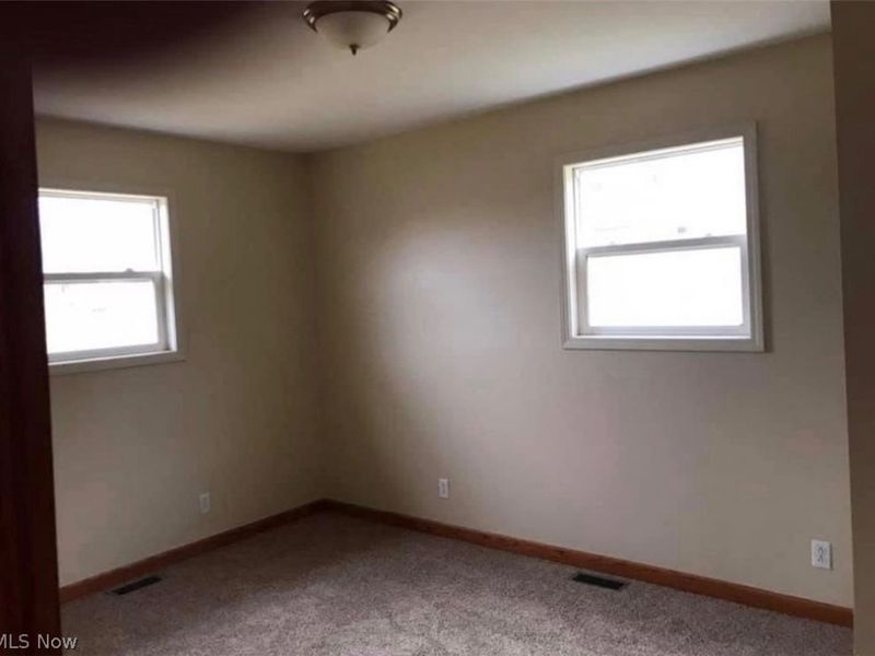 2215 Hilliard Drive, Midvale, OH 44653 Photo 6