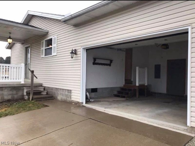 2215 Hilliard Drive, Midvale, OH 44653 Photo 9