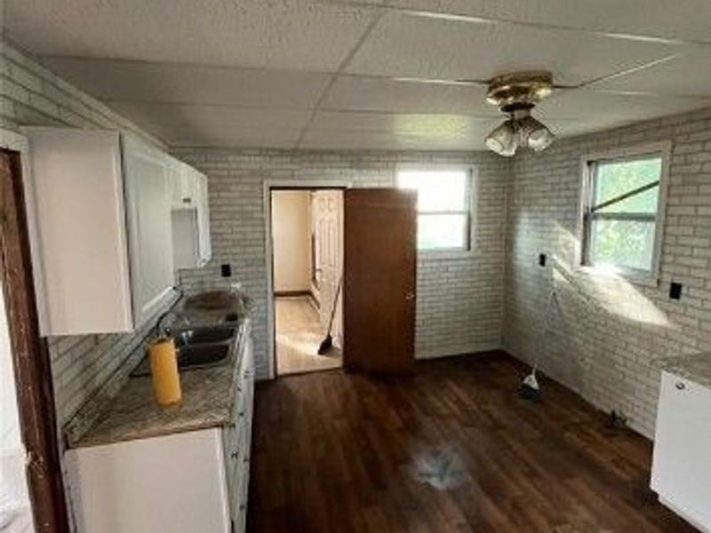 3220 E 48th Street, Cleveland, OH 44127 Photo 12