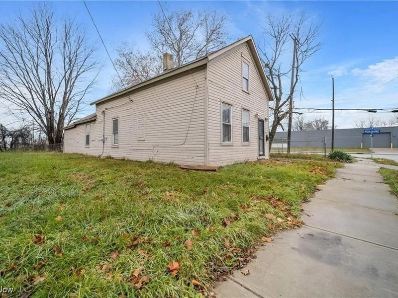 3220 E 48th Street, Cleveland, OH 44127 Photo 2