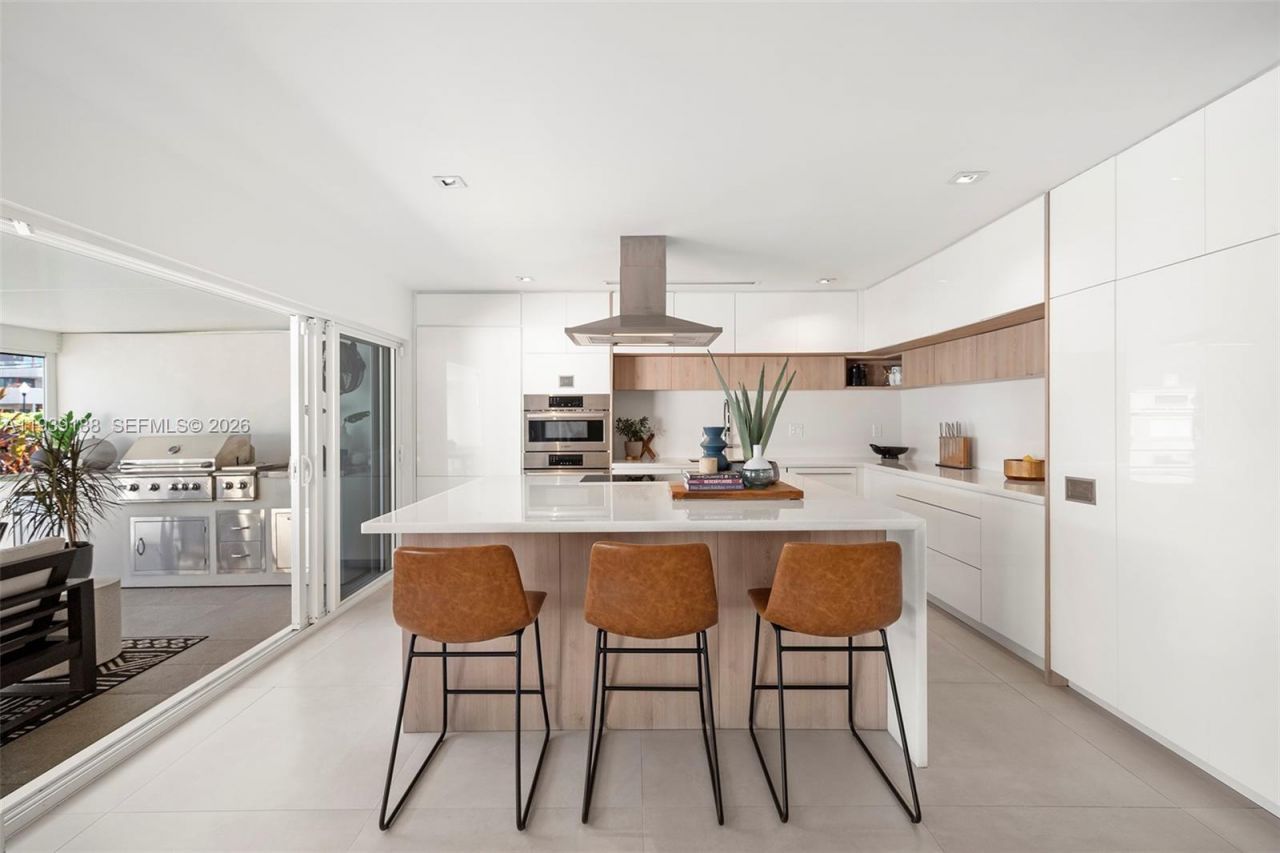 519 Layne Blvd, Hallandale Beach, FL 33009 Photo