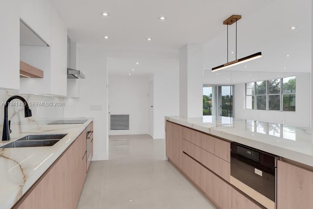 Please Call For Address, Unit 3D, Miami Beach, FL 33140 Photo