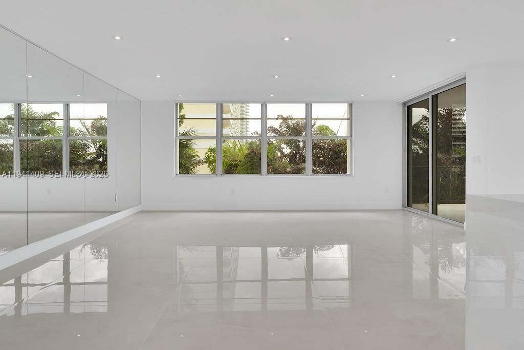 Please Call For Address, Unit 3D, Miami Beach, FL 33140 Photo