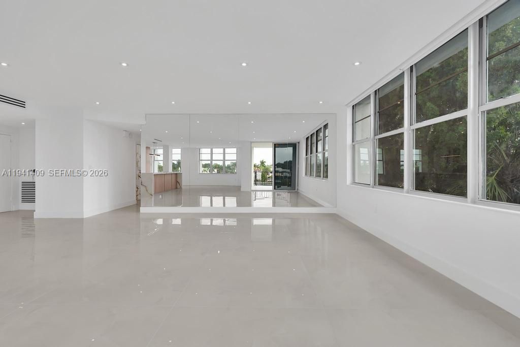 Please Call For Address, Unit 3D, Miami Beach, FL 33140 Photo