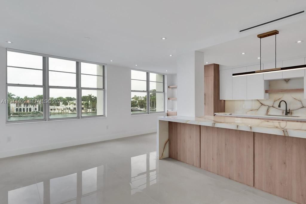 Please Call For Address, Unit 3D, Miami Beach, FL 33140 Photo