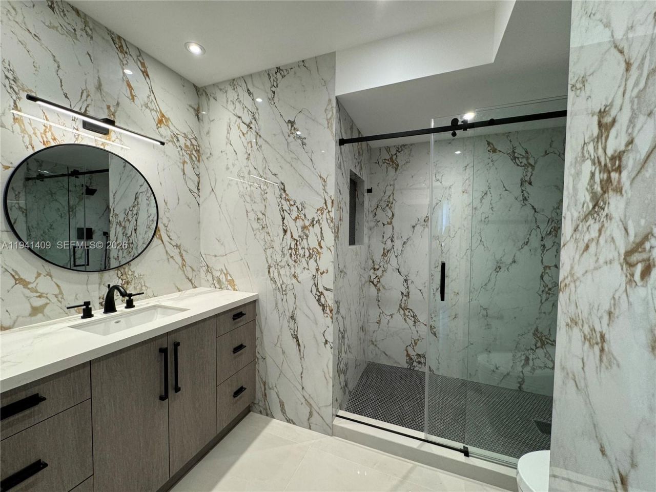 Please Call For Address, Unit 3D, Miami Beach, FL 33140 Photo