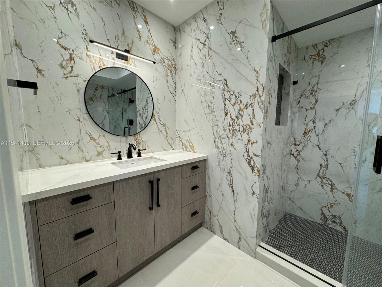 Please Call For Address, Unit 3D, Miami Beach, FL 33140 Photo