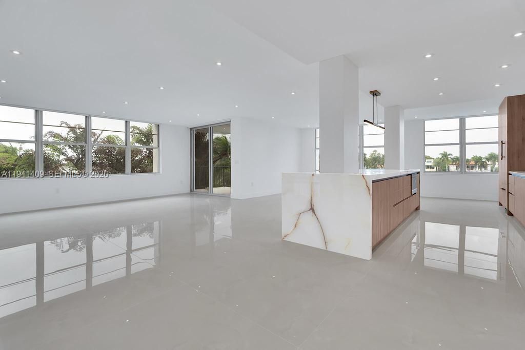 Please Call For Address, Unit 3D, Miami Beach, FL 33140 Photo